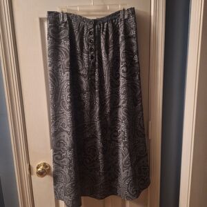 Karen Scott Charcoal Paisley A-Line Skirt**